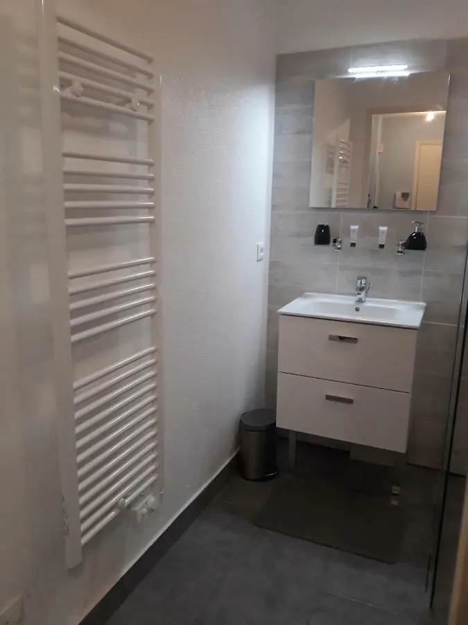 Villa Medicis Charmant Studio Climatise Port Riquier Acropolis Nice 0*,  France